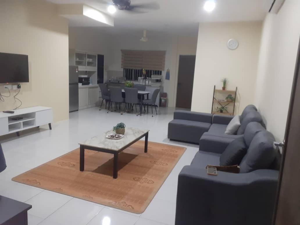 Belian Sibujaya Holiday home Sibu